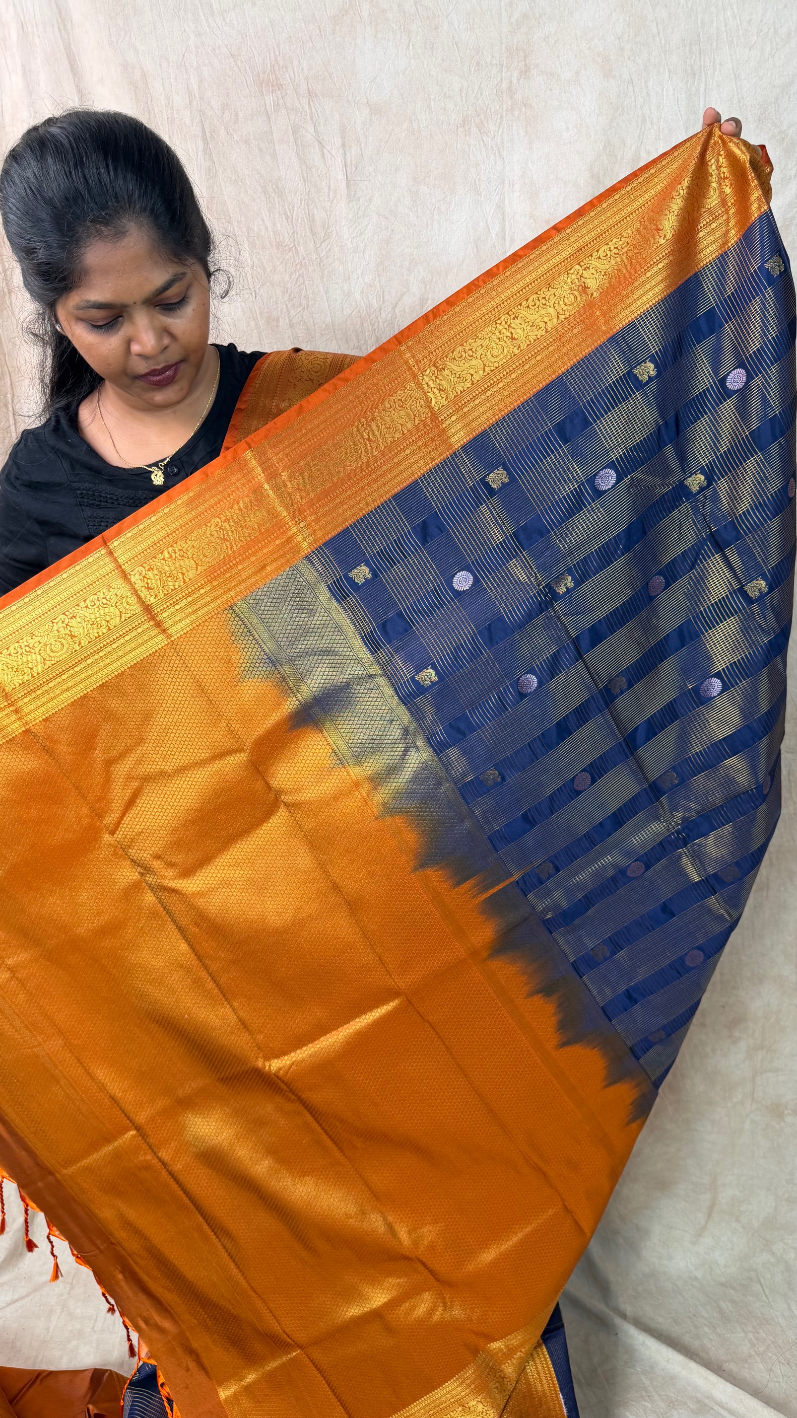 Premium Vegan Soft Silk Saree - Dii017