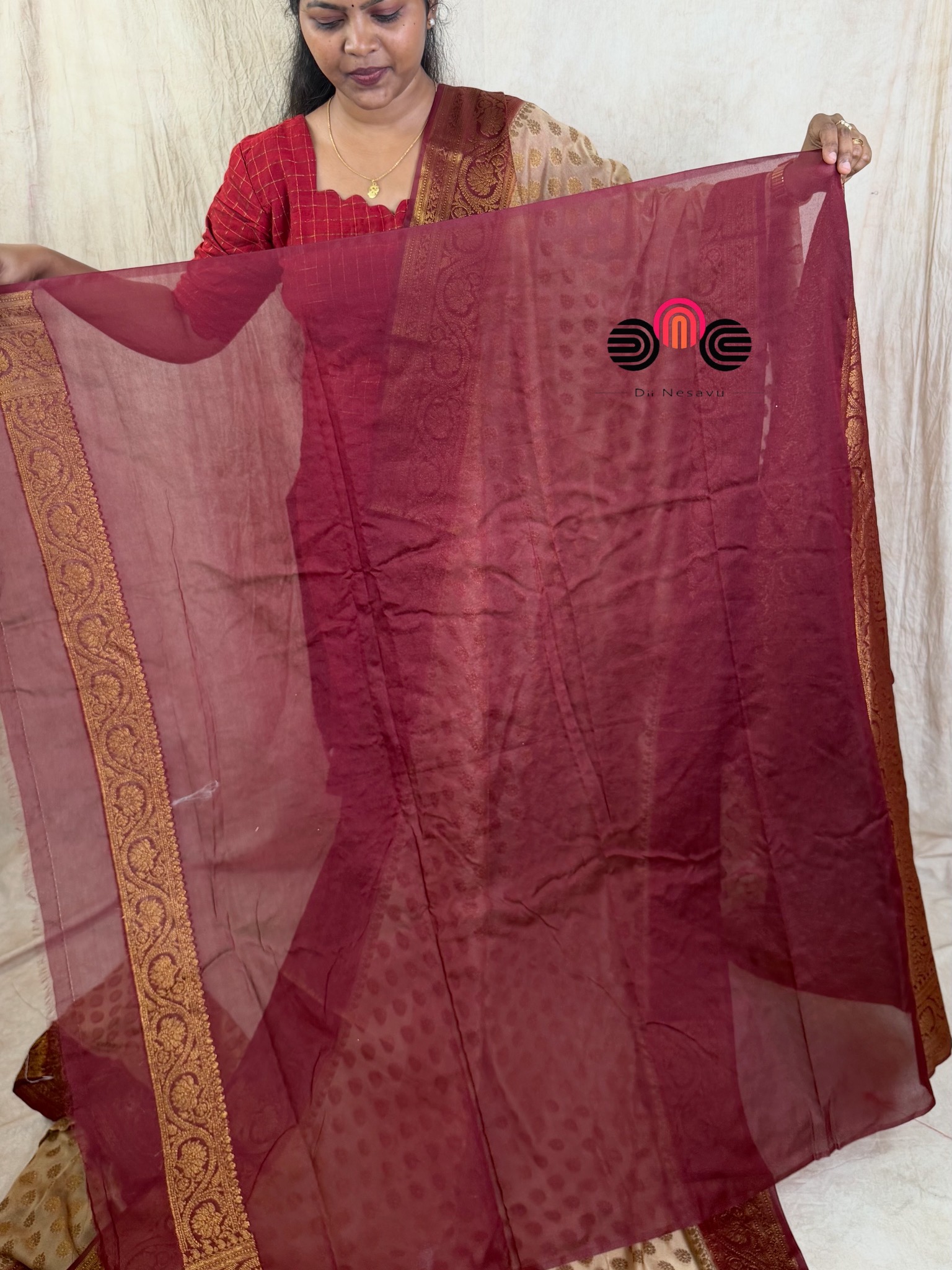 Premium Warm Silk Saree - Dii072