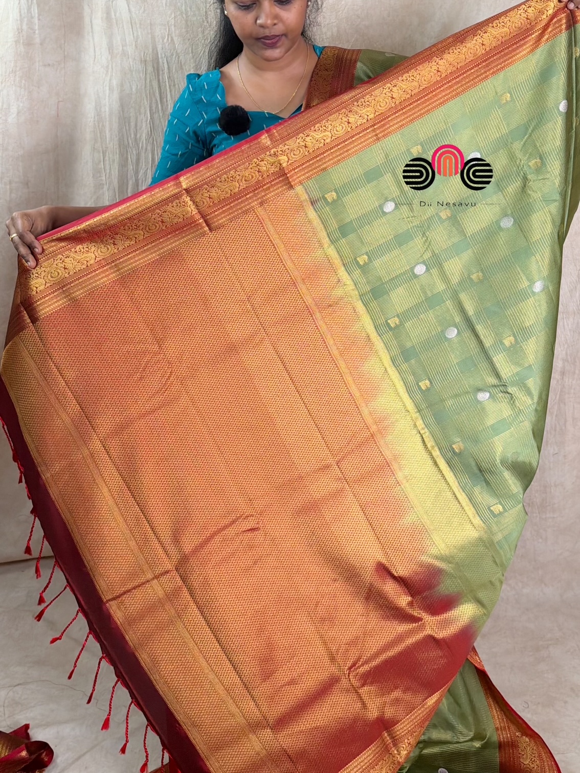 Premium Vegan Soft Silk Saree - Dii069