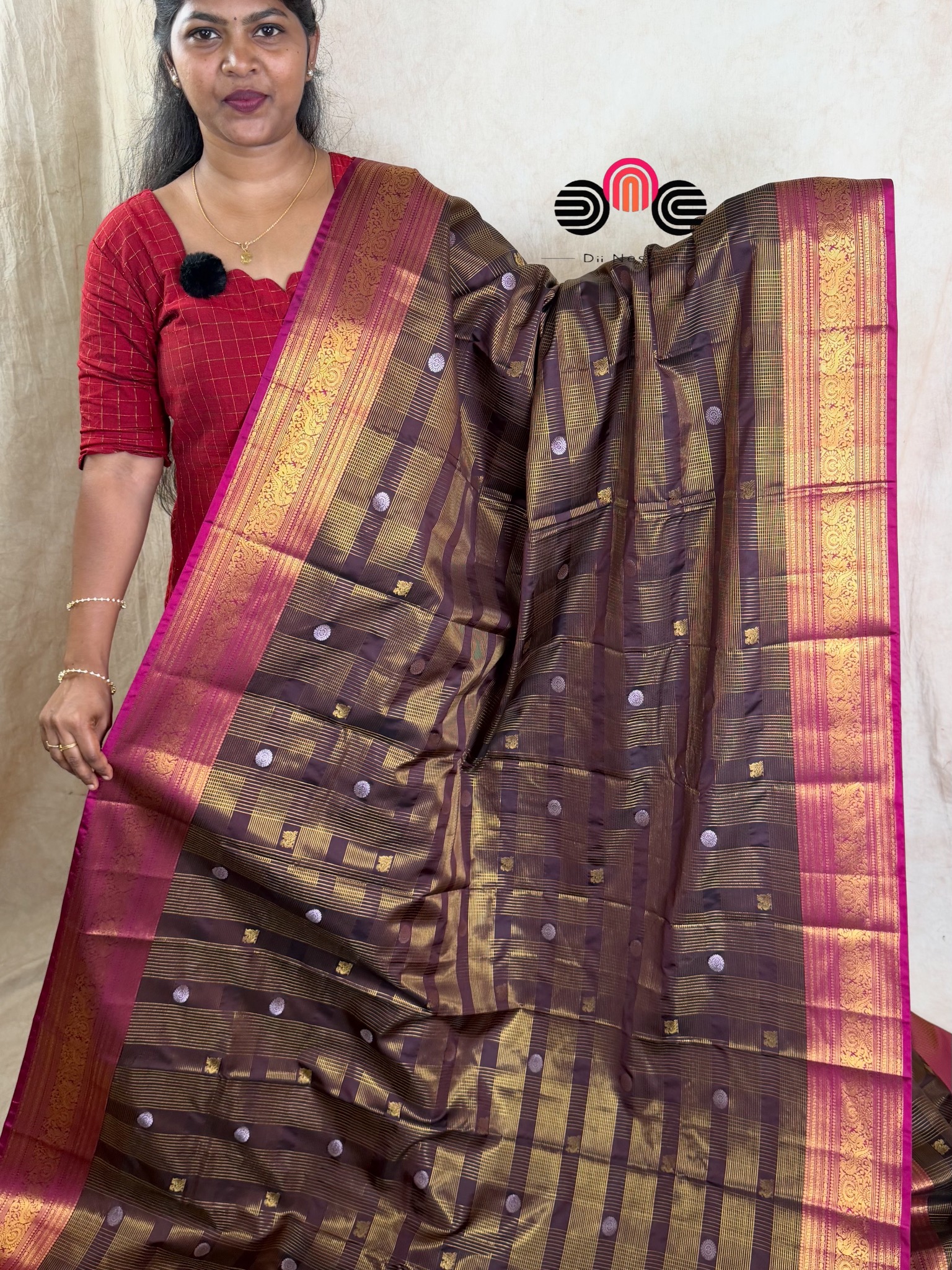 Premium Vegan Soft Silk Saree - Dii074
