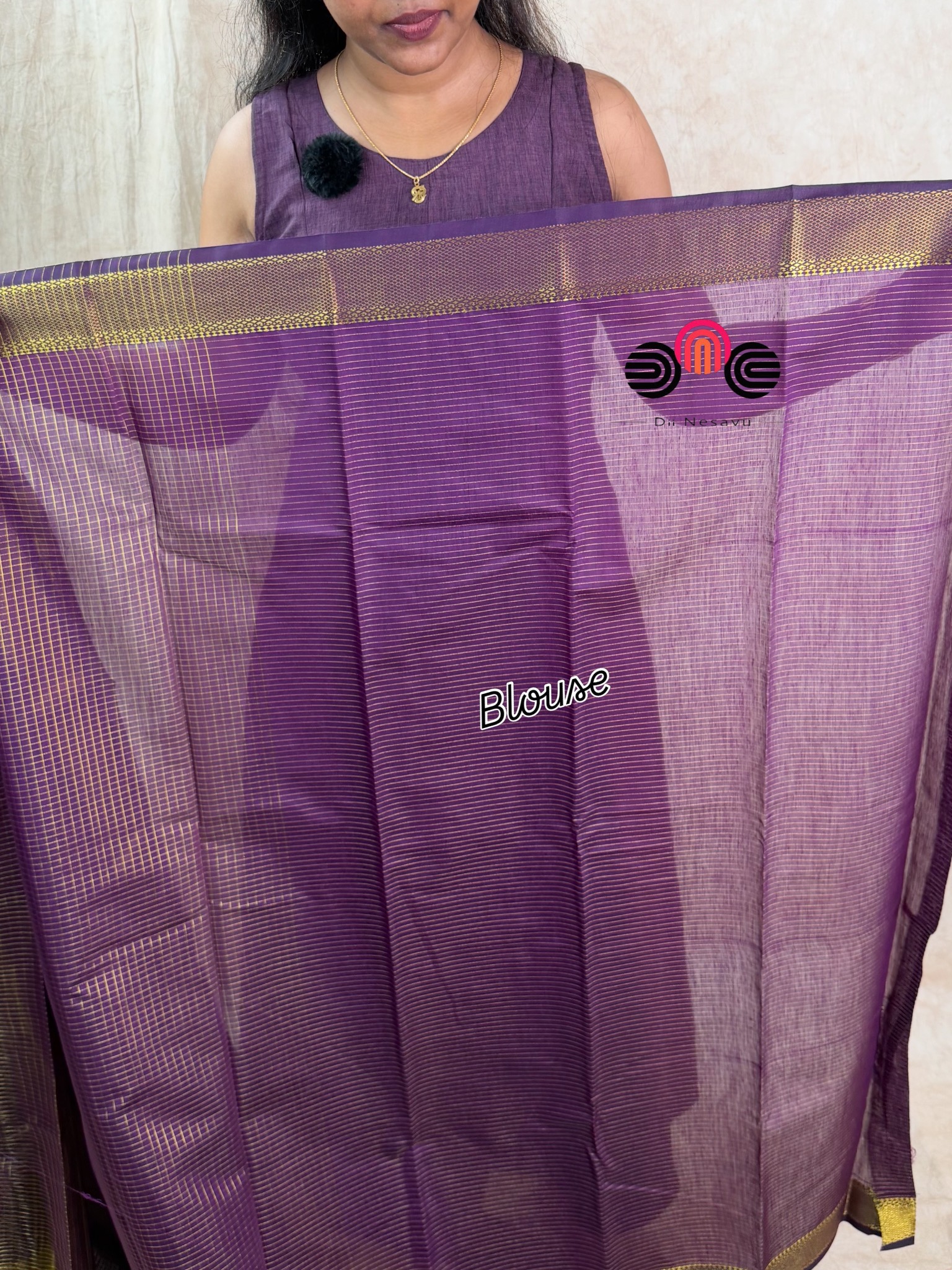 Maheshwari Semi Silk Cotton Saree - Dii041