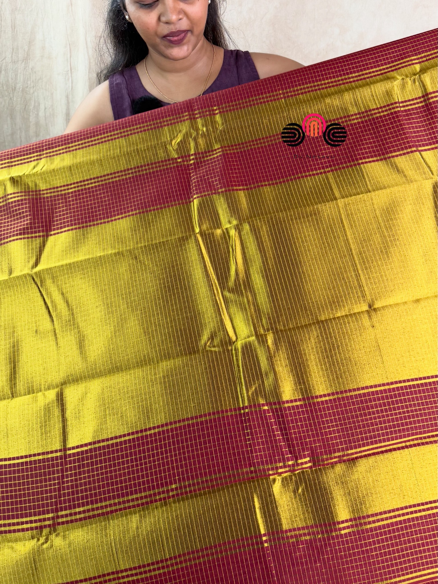 Maheshwari Semi Silk Cotton Saree - Dii042