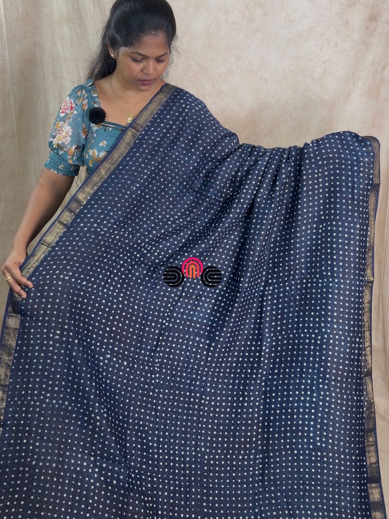 Pure Maheshwari Silk Cotton Saree - Dii066