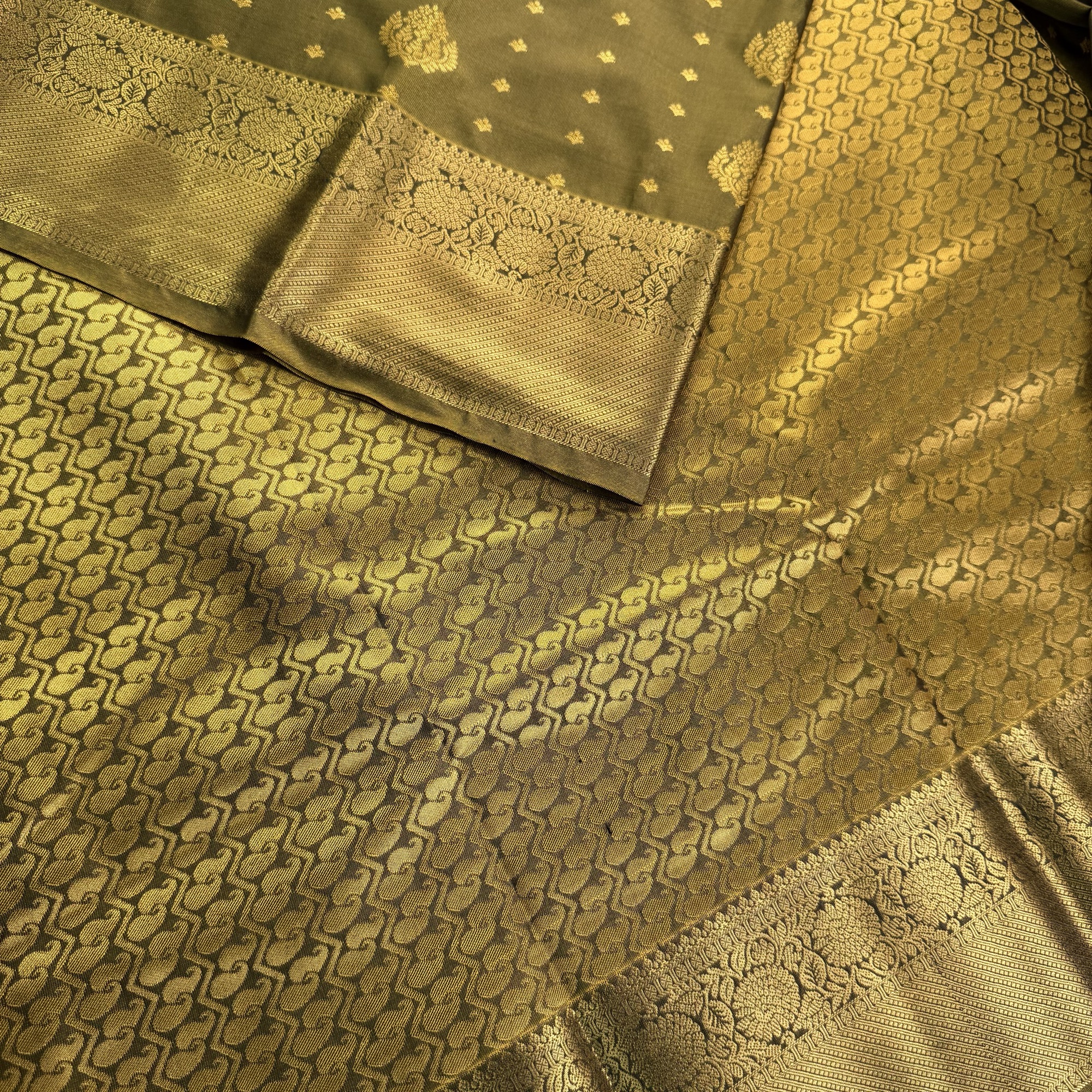 Premium Kanchi Soft Silk Saree - Dii006