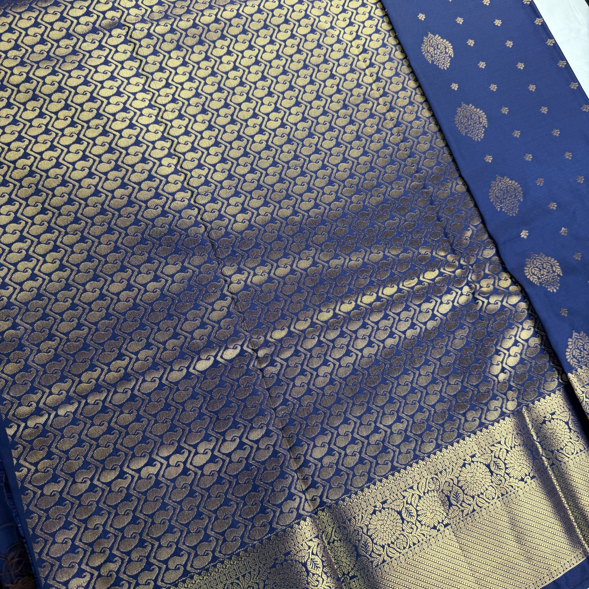 Premium Kanchi Soft Silk Saree - Dii004