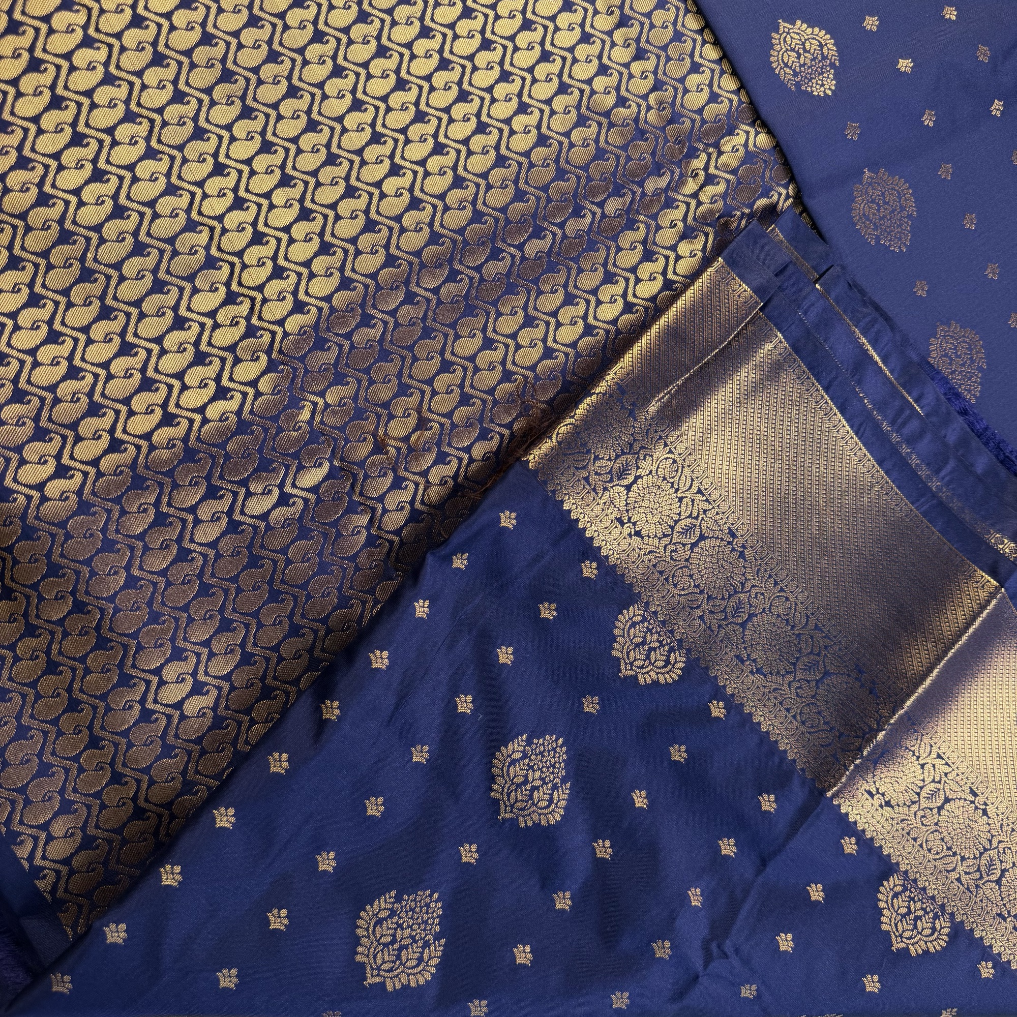 Premium Kanchi Soft Silk Saree - Dii004